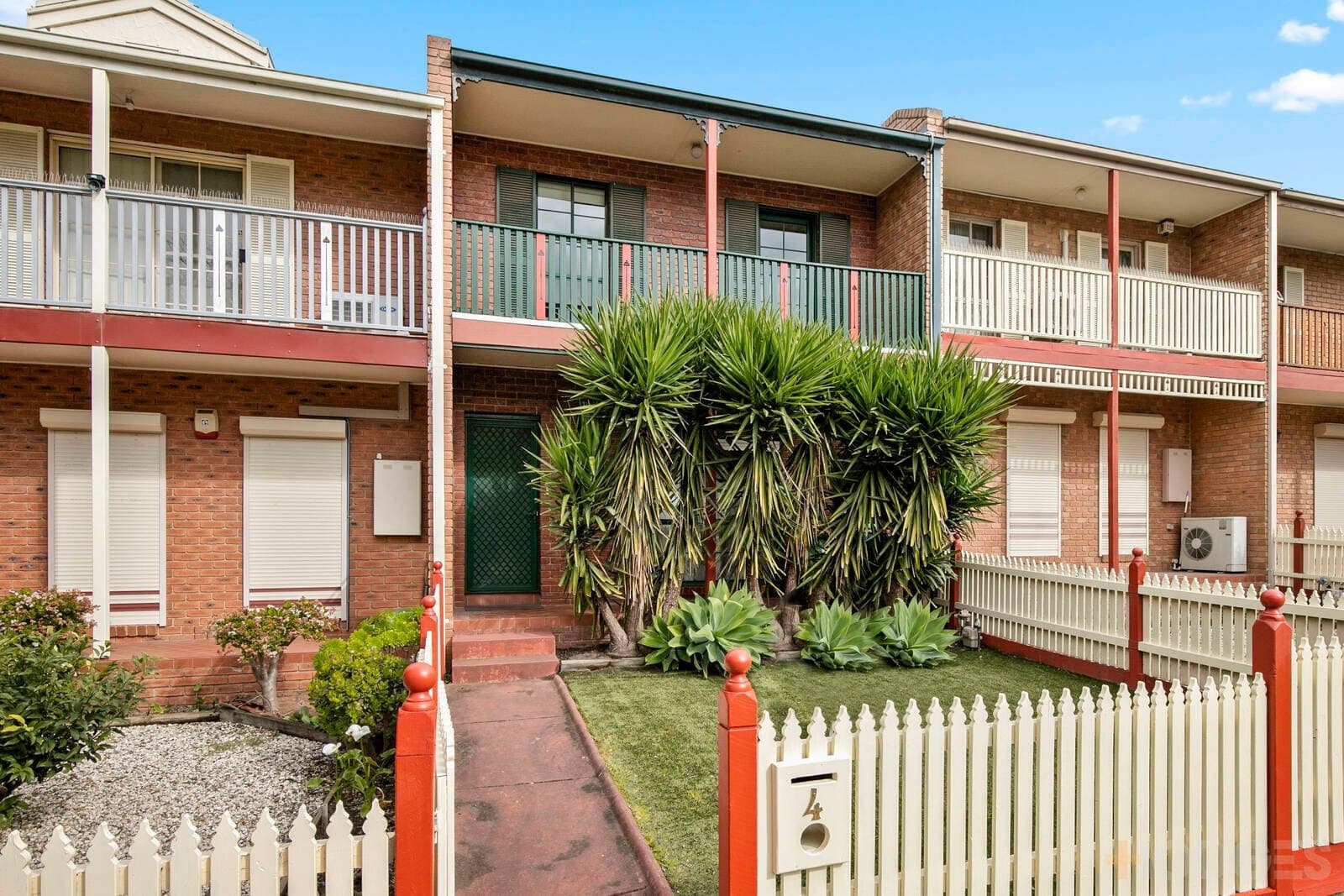 4 / 5-7 Ballarat Road, Footscray, VIC, 3011, Footscray - Image 1