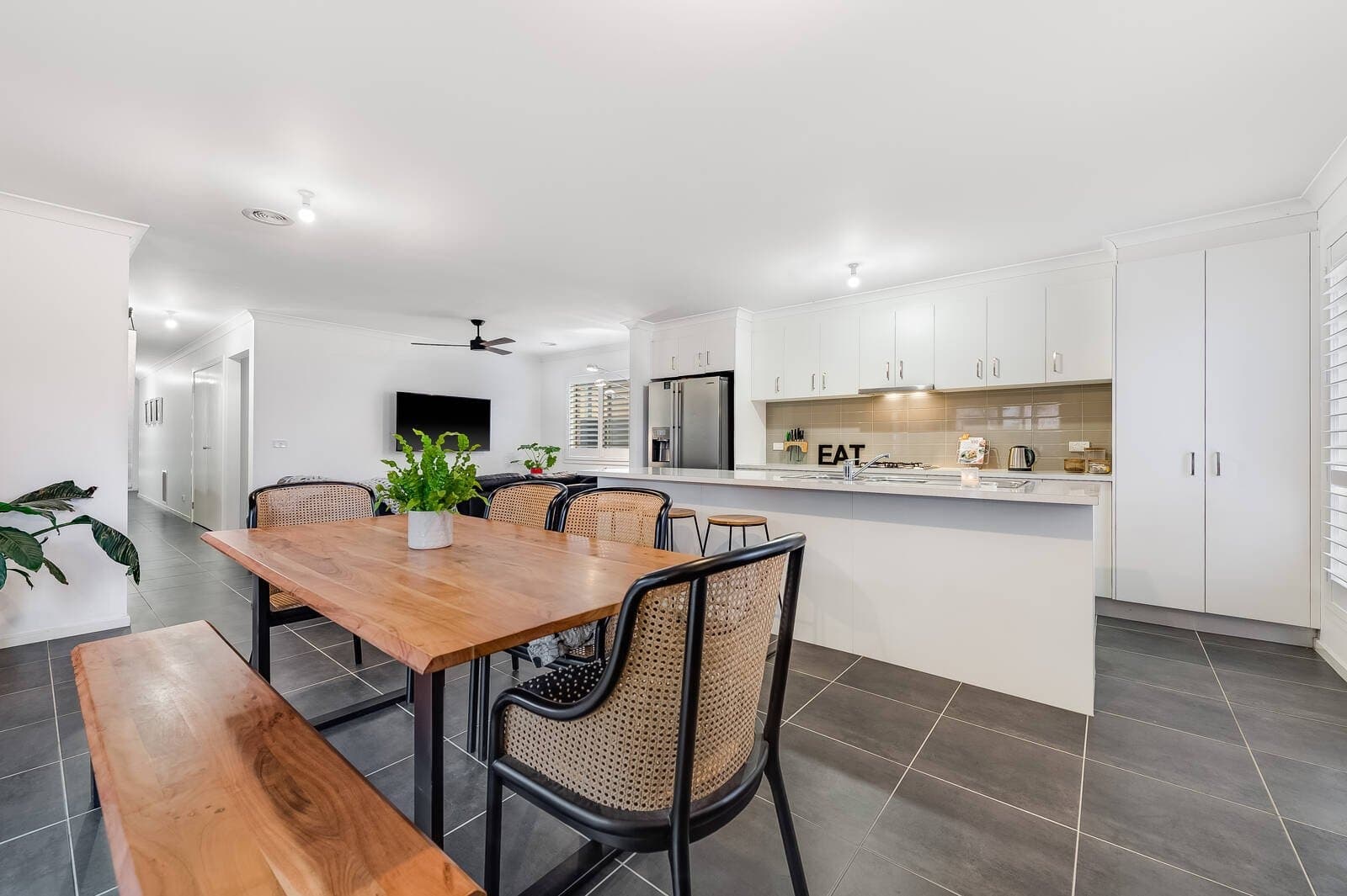 41 Chapman Drive, Wyndham Vale, VIC, 3024, Wyndham Vale - Thumbnail 3