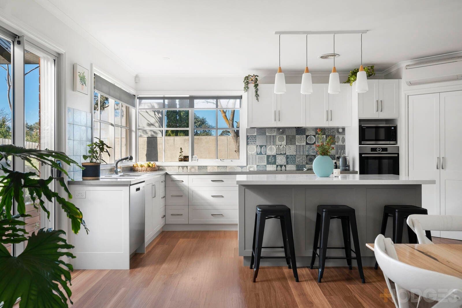 5 Watersedge Terrace, Highton, VIC, 3216, Highton - Thumbnail 2