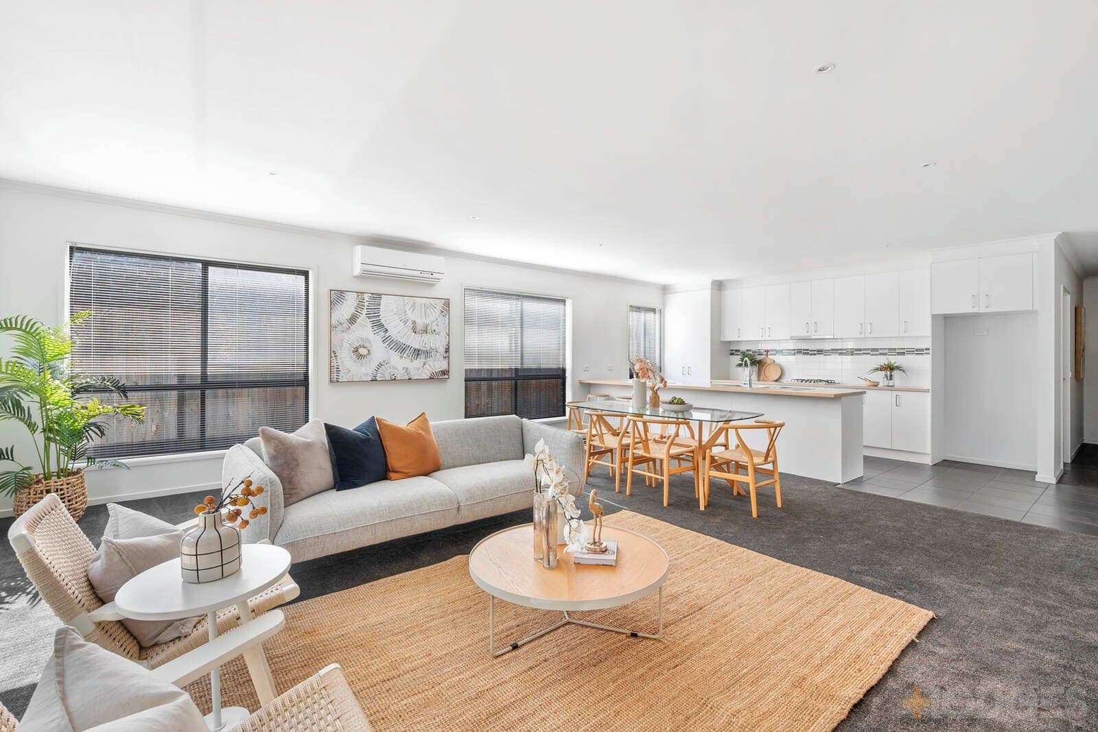 1 / 34 Weeroona Avenue, Hamlyn Heights, VIC, 3215, Hamlyn Heights - Thumbnail 4