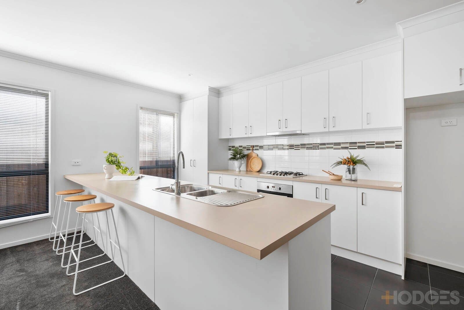 1 / 34 Weeroona Avenue, Hamlyn Heights, VIC, 3215, Hamlyn Heights - Thumbnail 8
