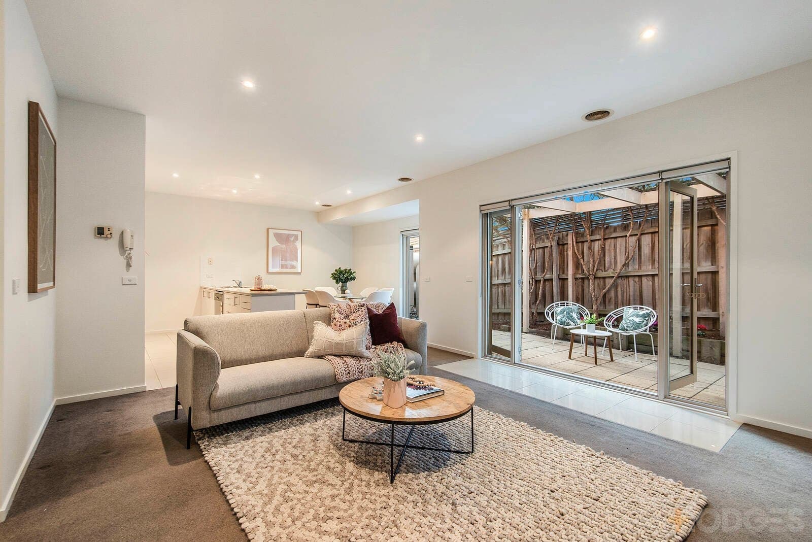 1 / 17 Tulip Grove, Cheltenham, VIC, 3192, Cheltenham - Thumbnail 4