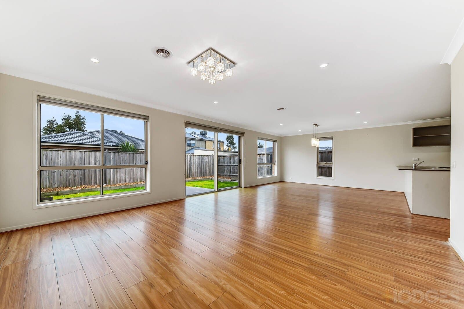 5 Sundew Avenue, Cranbourne East, VIC, 3977, Cranbourne East - Thumbnail 2