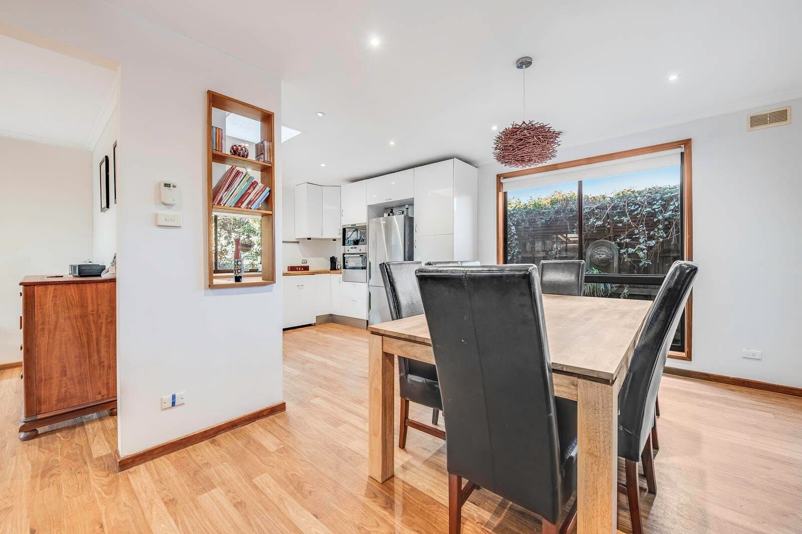 13 Poinciana Court, Werribee, VIC, 3030, Werribee - Thumbnail 3
