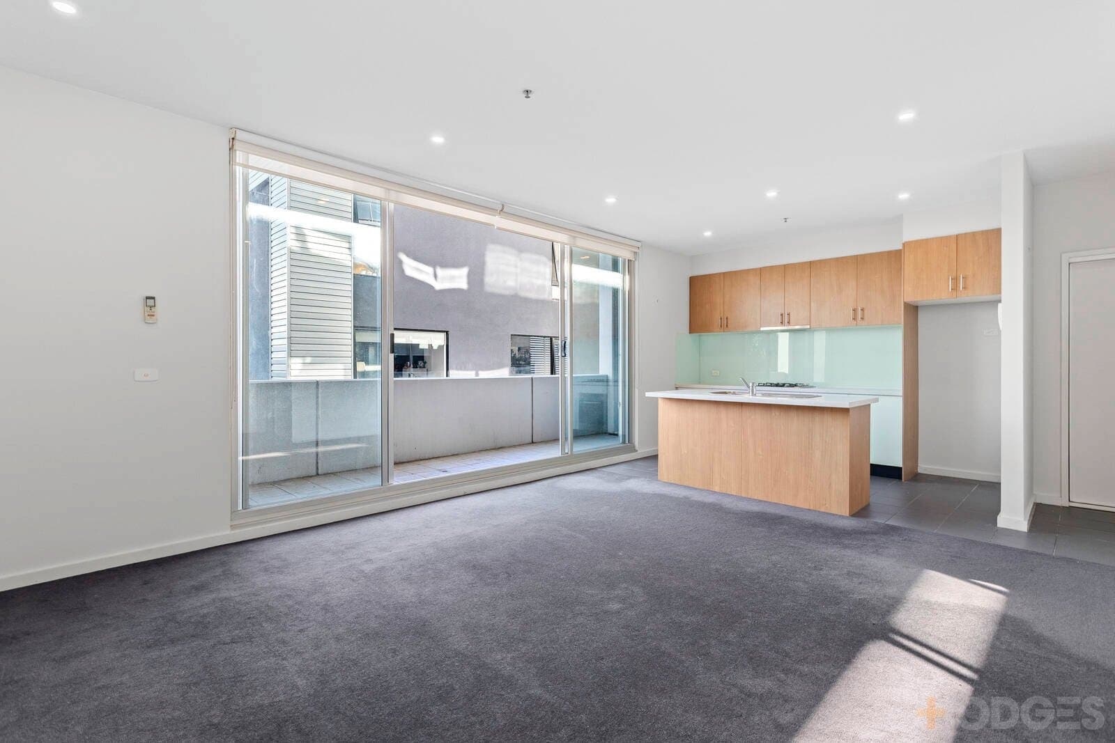 102 / 250 Barkly Street, Footscray, VIC, 3011, Footscray - Thumbnail 2