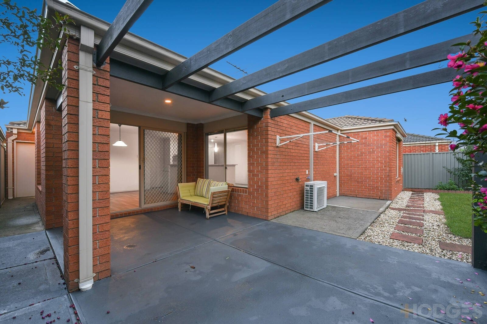 23 Greenaway Terrace, Cranbourne East, VIC, 3977, Cranbourne East - Thumbnail 8