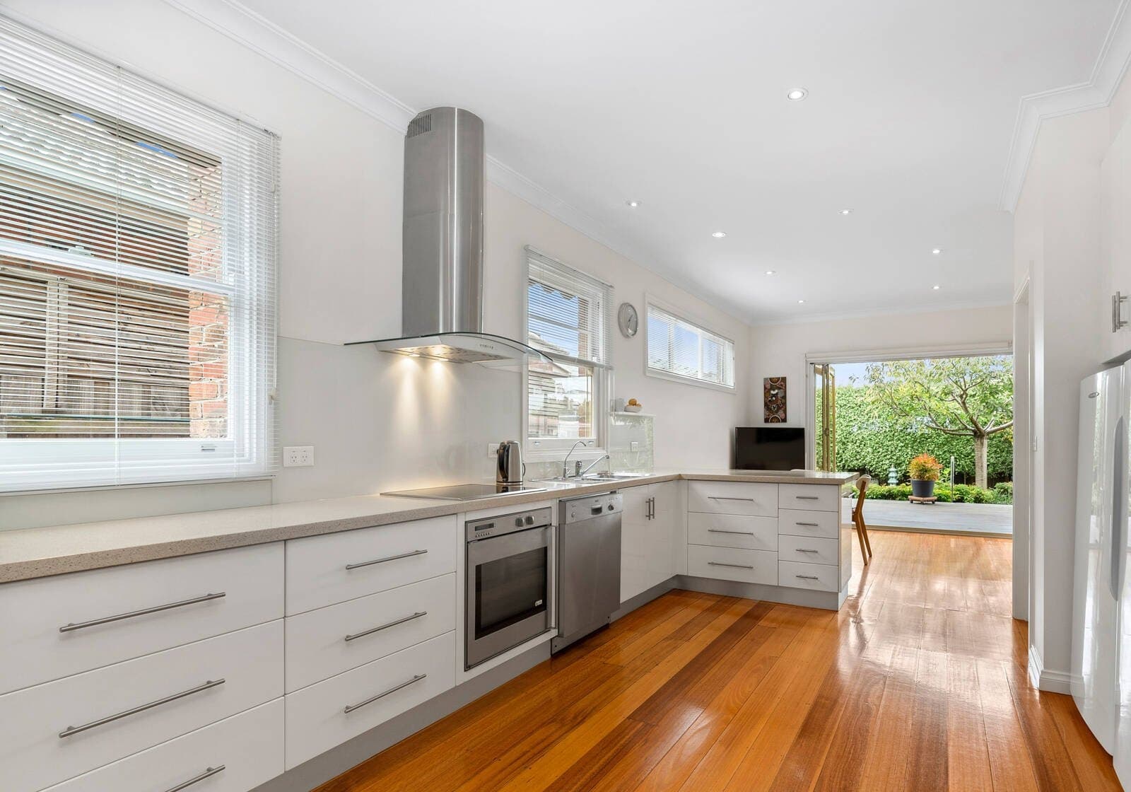 12 McMillan Avenue, Geelong, VIC, 3220, Geelong - Thumbnail 2
