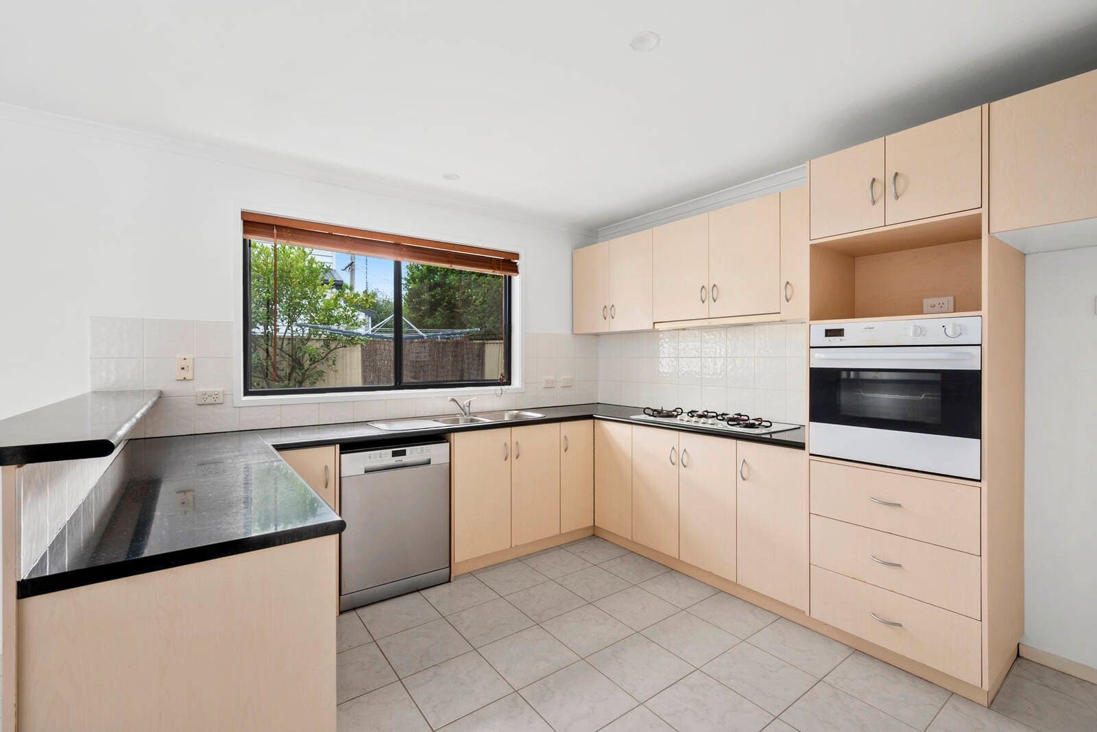 57 Carr Street, Geelong, VIC, 3220, Geelong - Thumbnail 3