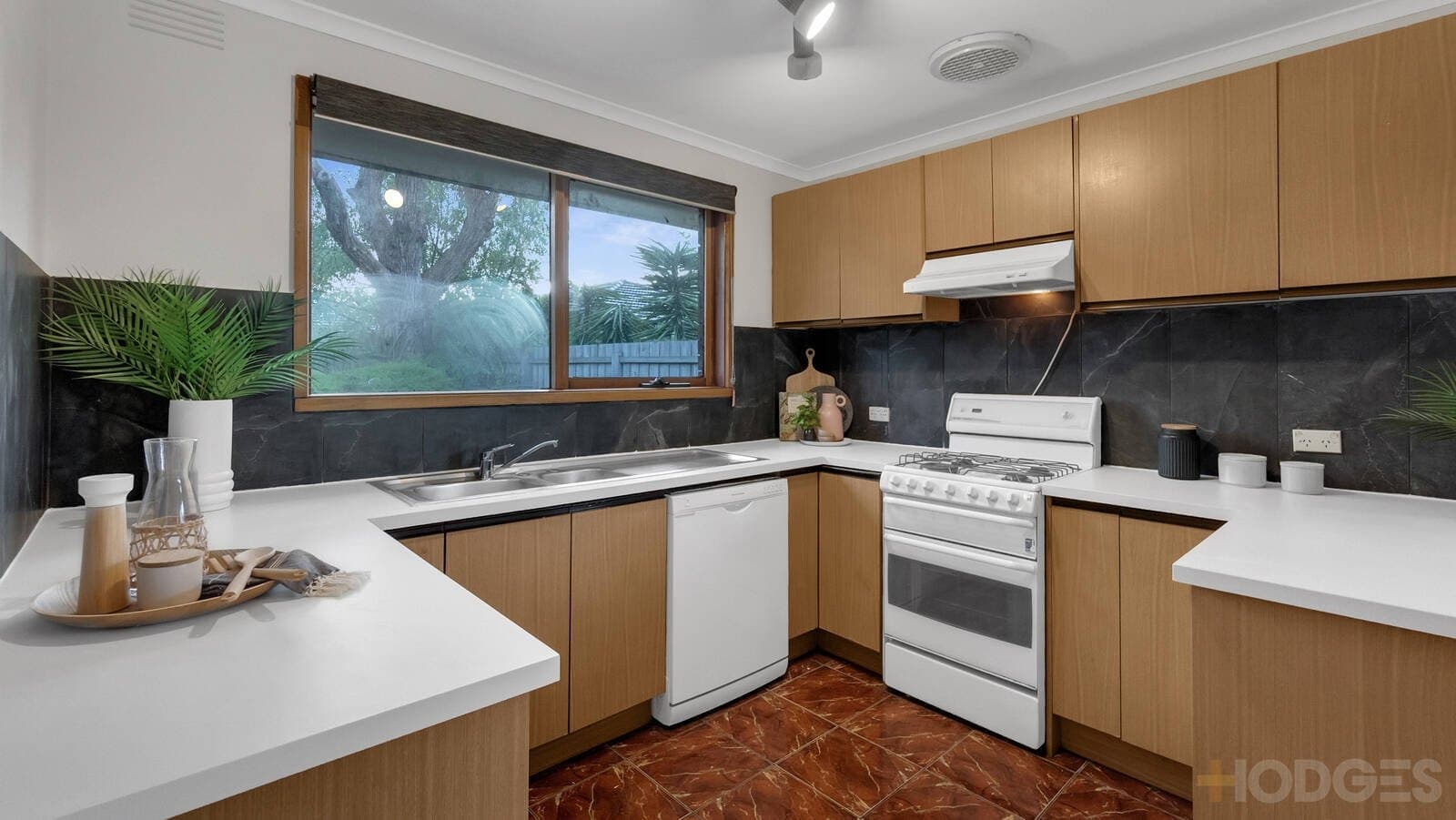 11 Bundora Parade, Mentone, VIC, 3194, Mentone - Thumbnail 6