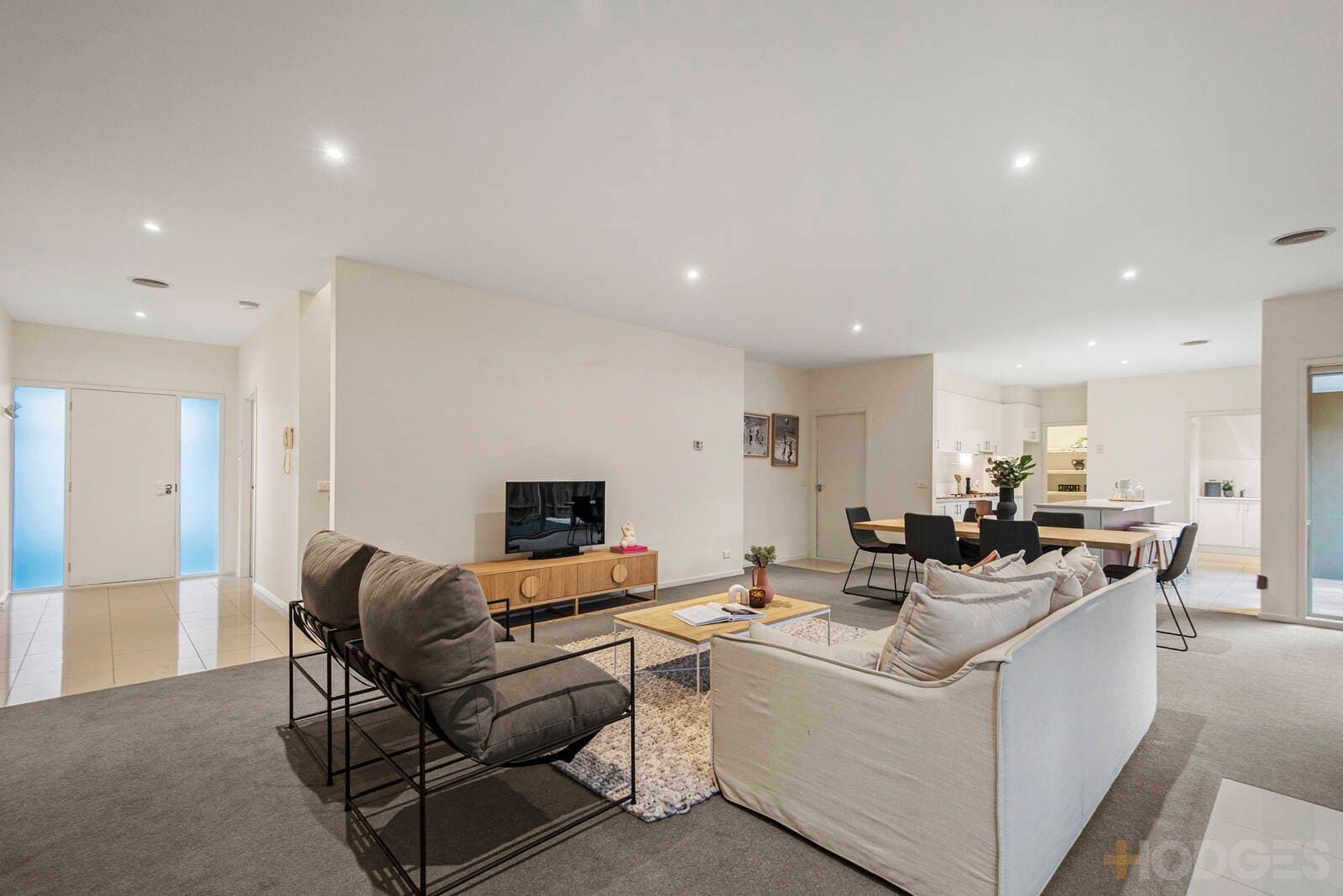 2 / 17 Tulip Grove, Cheltenham, VIC, 3192, Cheltenham - Thumbnail 4