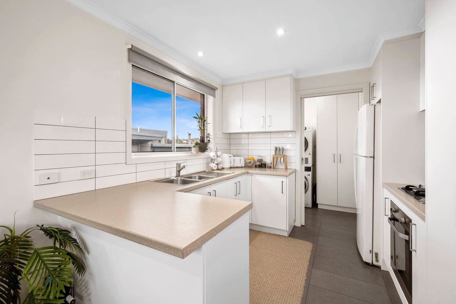3 / 22 Elizabeth Street, Highton, VIC, 3216, Highton - Thumbnail 3