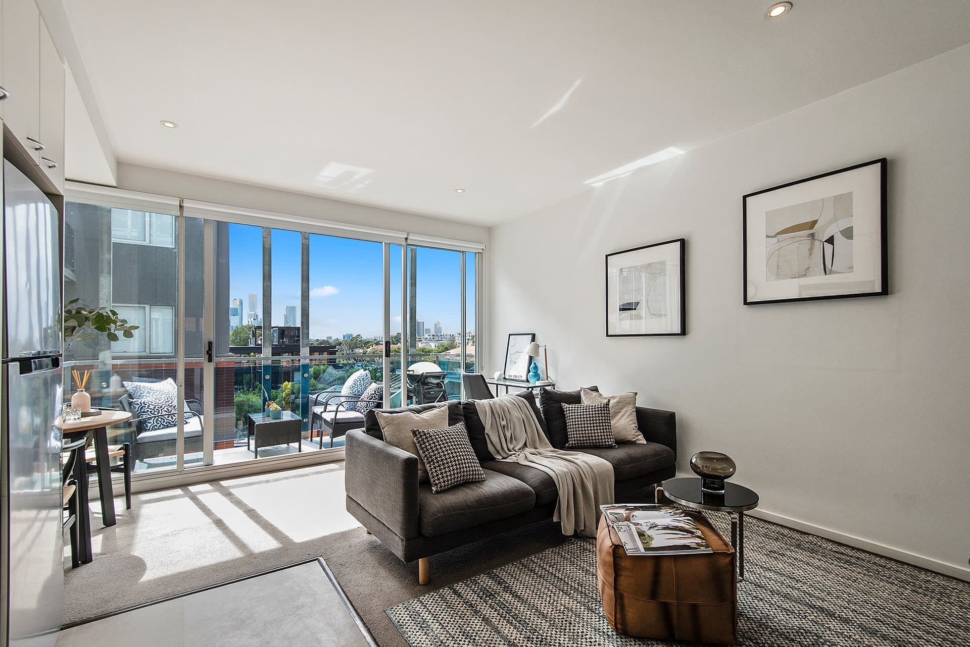 301 / 50 Dow Street, PORT MELBOURNE, VIC, 3207, Port Melbourne - Thumbnail 2