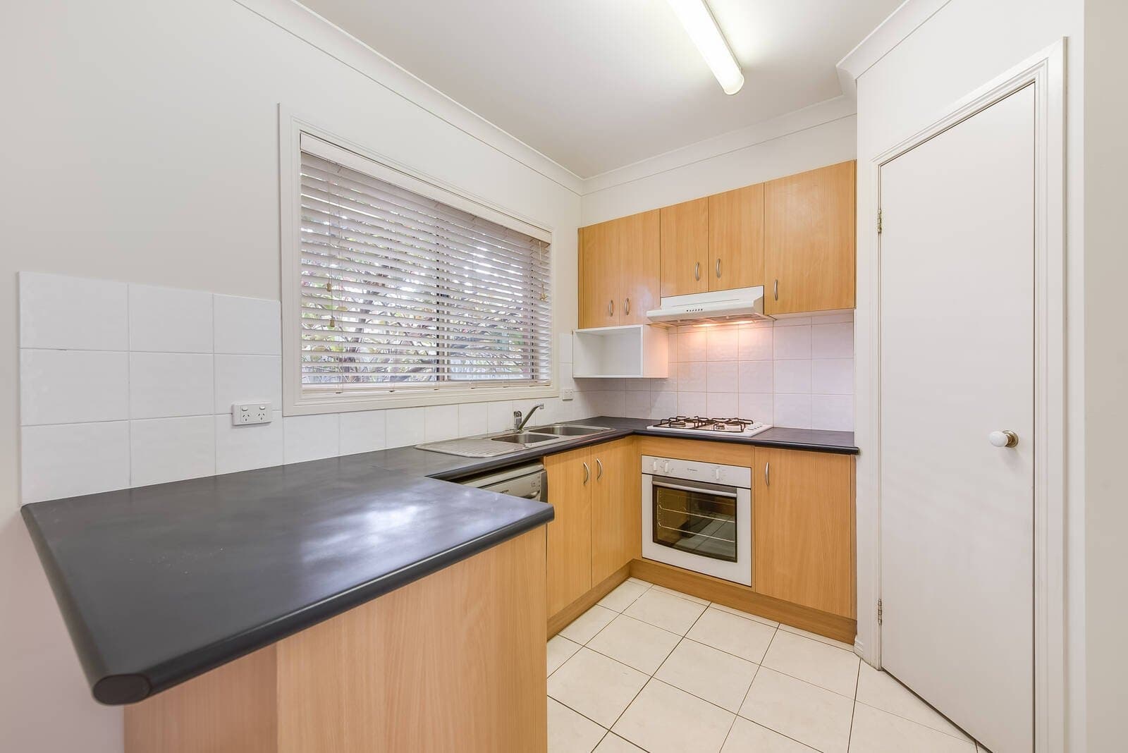 29 Hooker Road, Werribee, VIC, 3030, Werribee - Thumbnail 5