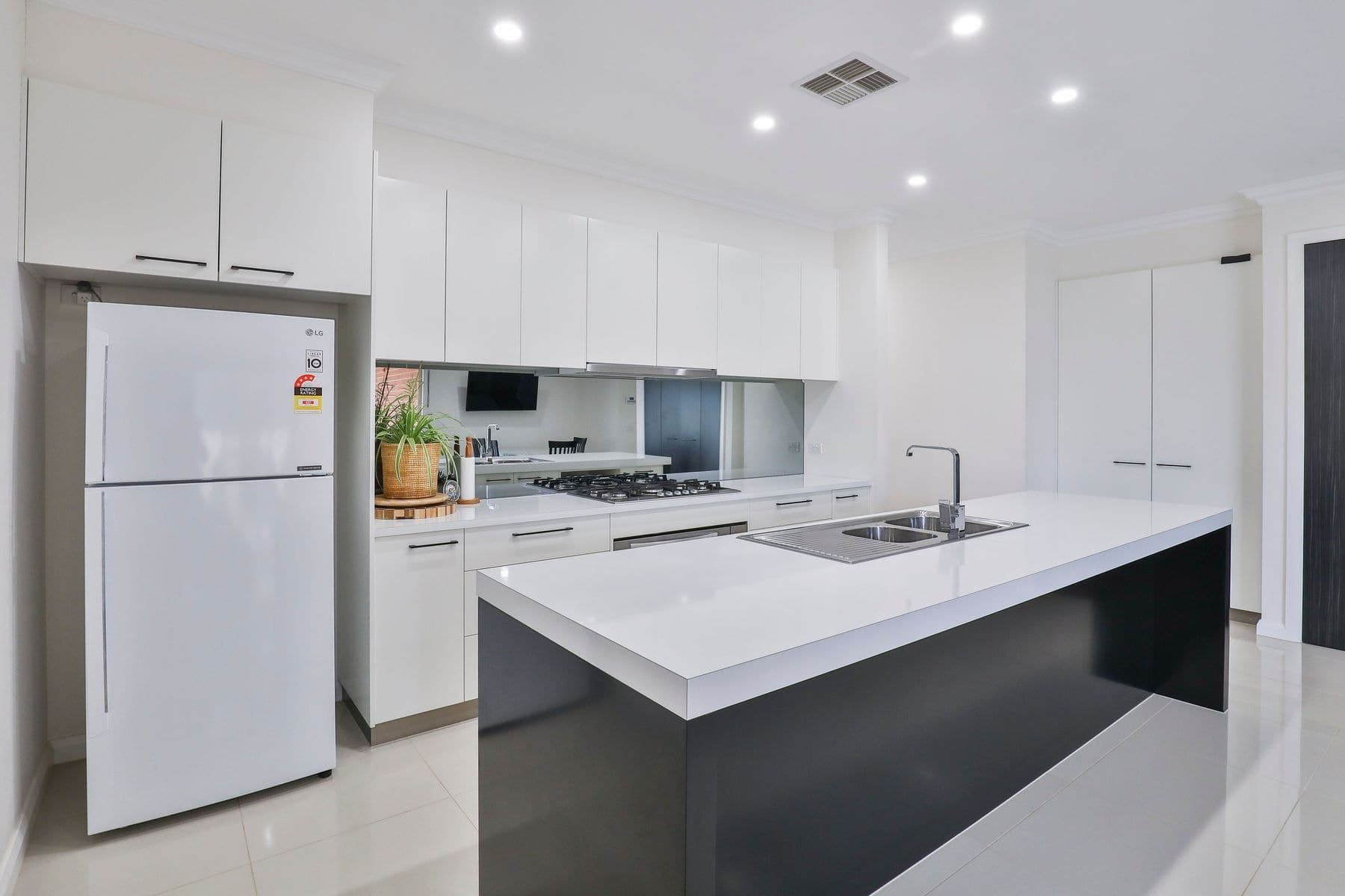 21 Springfield Drive, Mildura, VIC 3500, Mildura - Thumbnail 7