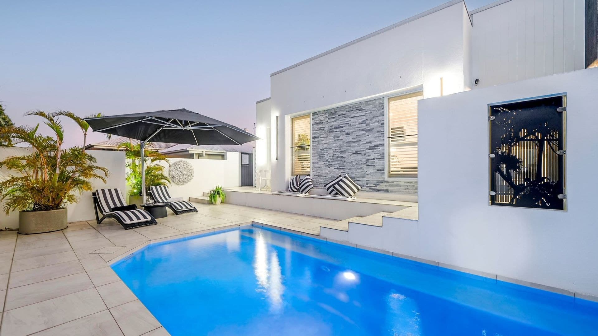27 Honey Myrtle Road, Noosa Heads, Noosa Heads - Thumbnail 2