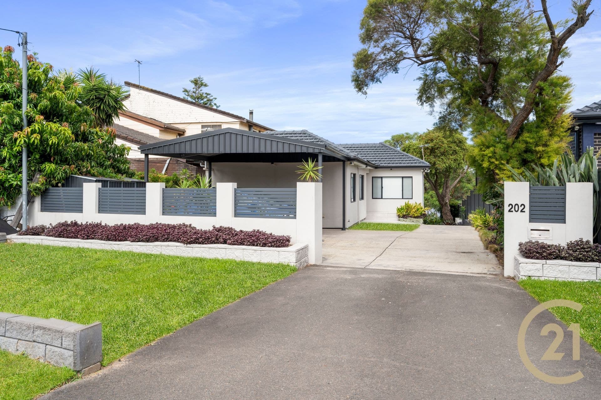 202 Henry Lawson Drive, Georges Hall, NSW, 2198, Georges Hall - Thumbnail 2