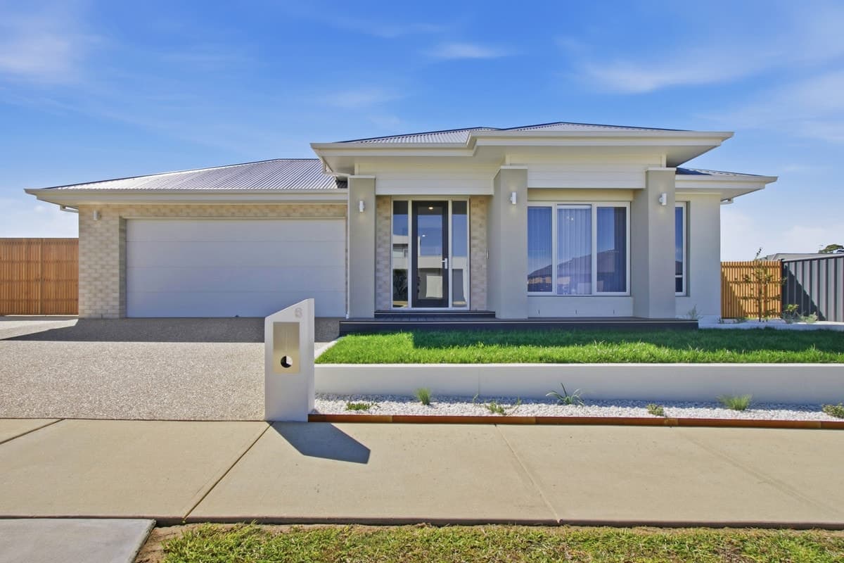 6 Sheffield Street, Morwell VIC 3840, Morwell - Image 1