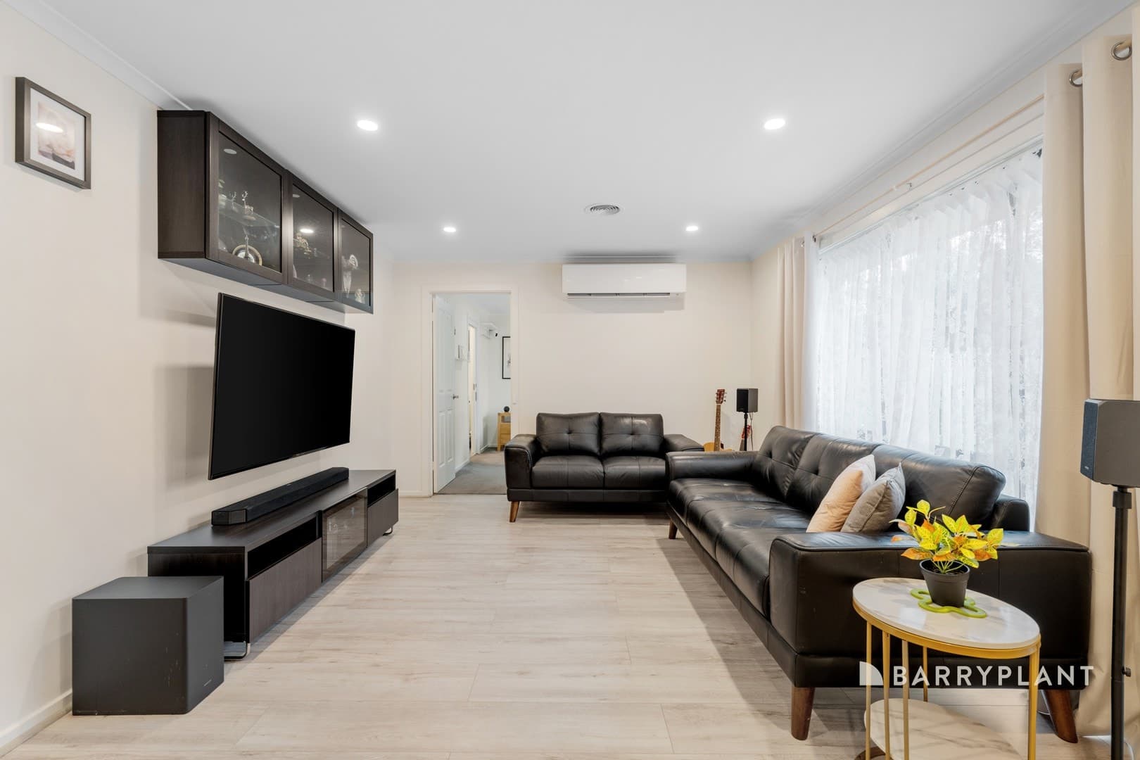 9 Daniher Close, Berwick, VIC 3806, Berwick - Thumbnail 2