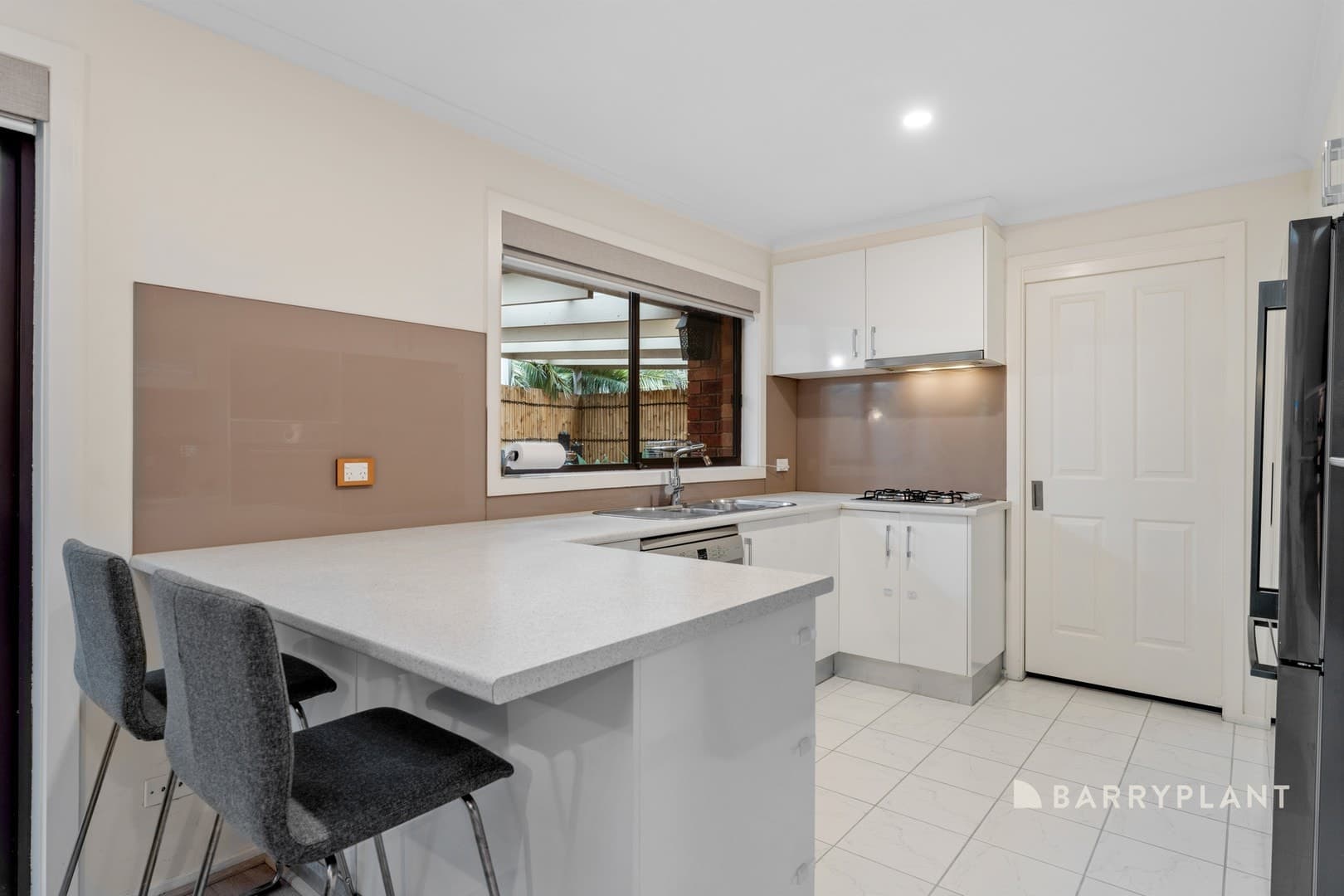 9 Daniher Close, Berwick, VIC 3806, Berwick - Thumbnail 3