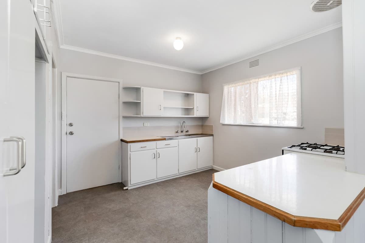 50 Chapel Street, Wedderburn VIC 3518, Wedderburn - Image 1
