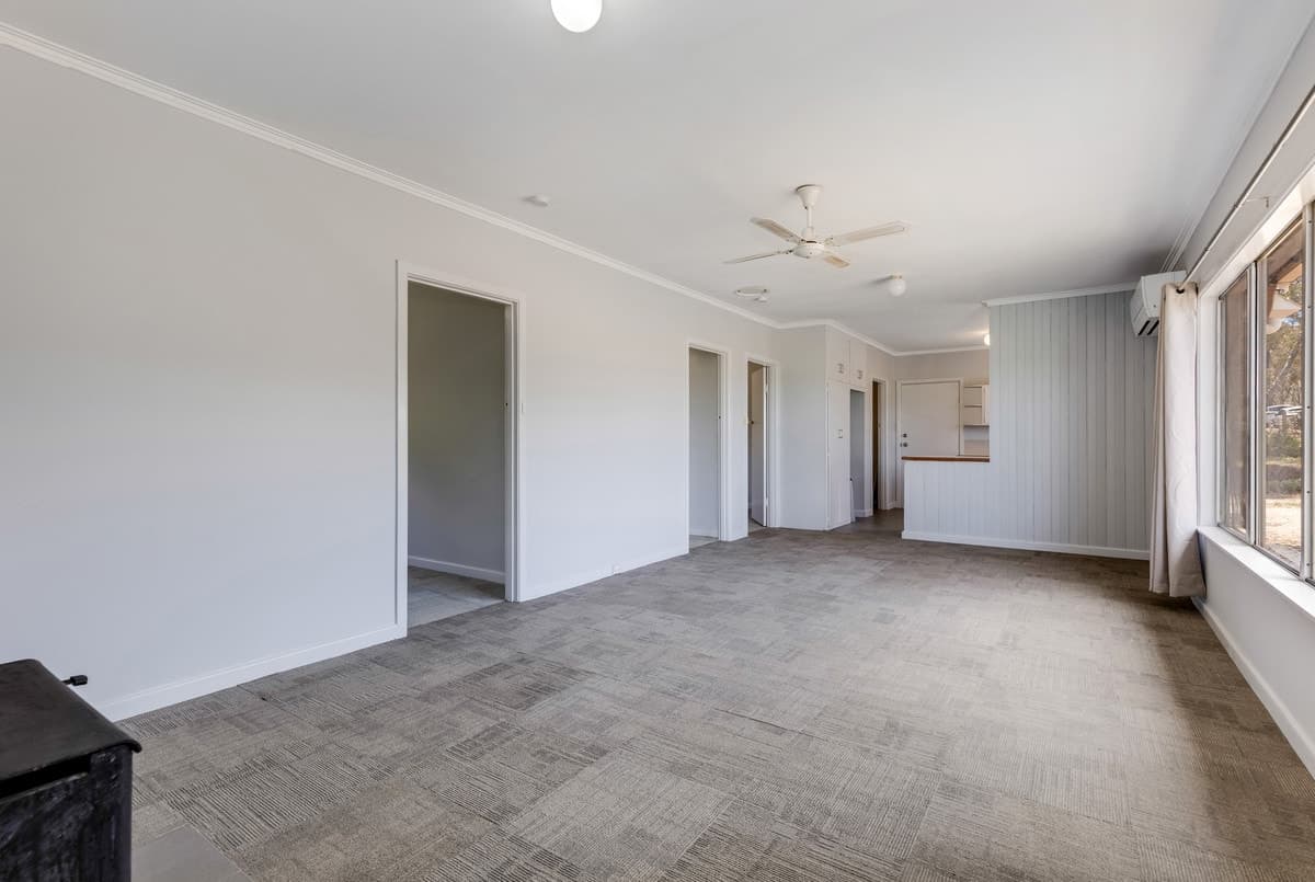 50 Chapel Street, Wedderburn VIC 3518, Wedderburn - Thumbnail 3