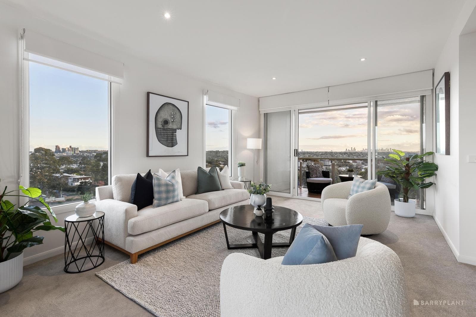 6005/2 Sovereign Point Court, Doncaster, VIC 3108, Doncaster - Thumbnail 3