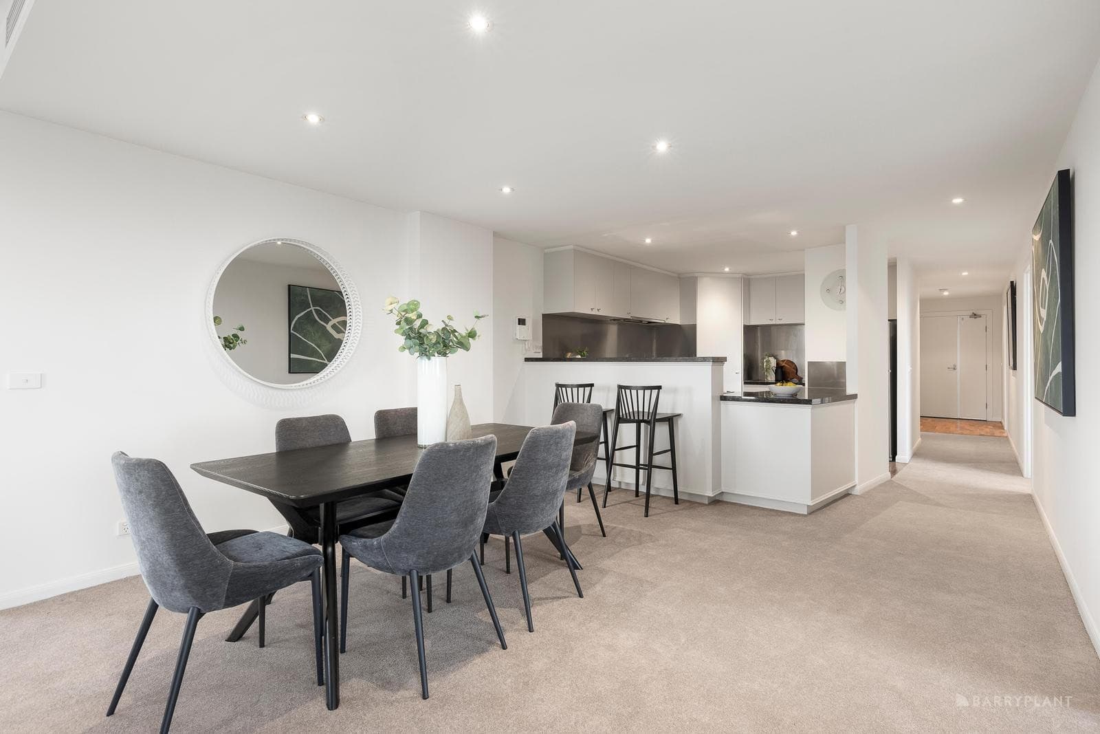 6005/2 Sovereign Point Court, Doncaster, VIC 3108, Doncaster - Thumbnail 4