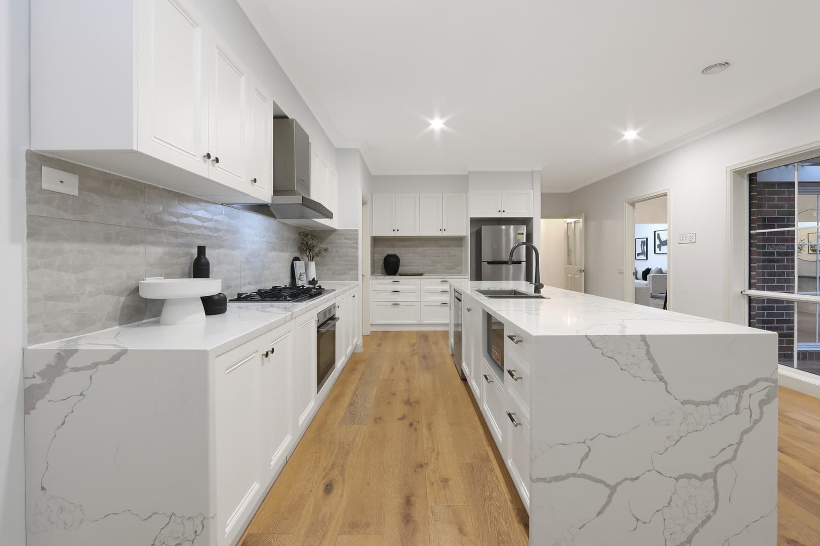 18 Allamanda Boulevard, Lysterfield, VIC 3156, Lysterfield - Thumbnail 3