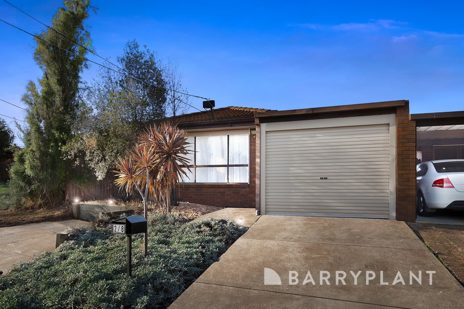 2/8 Kingdom Avenue, Kings Park, VIC 3021, Kings Park - Image 1