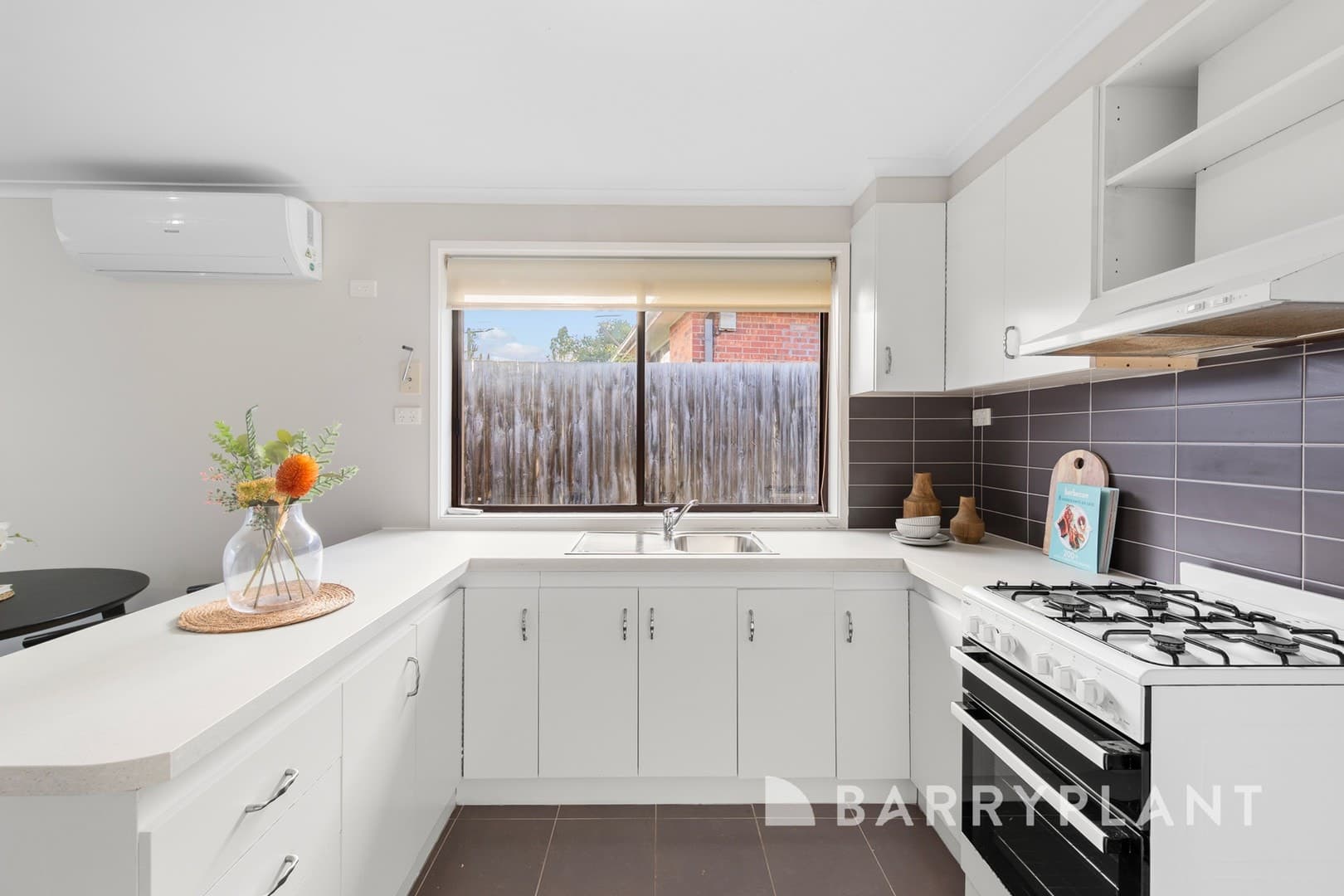 2/8 Kingdom Avenue, Kings Park, VIC 3021, Kings Park - Thumbnail 6