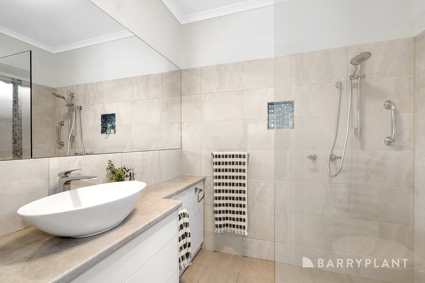 118 Fernhill Road, Mount Evelyn, VIC 3796, Mount Evelyn - Thumbnail 2