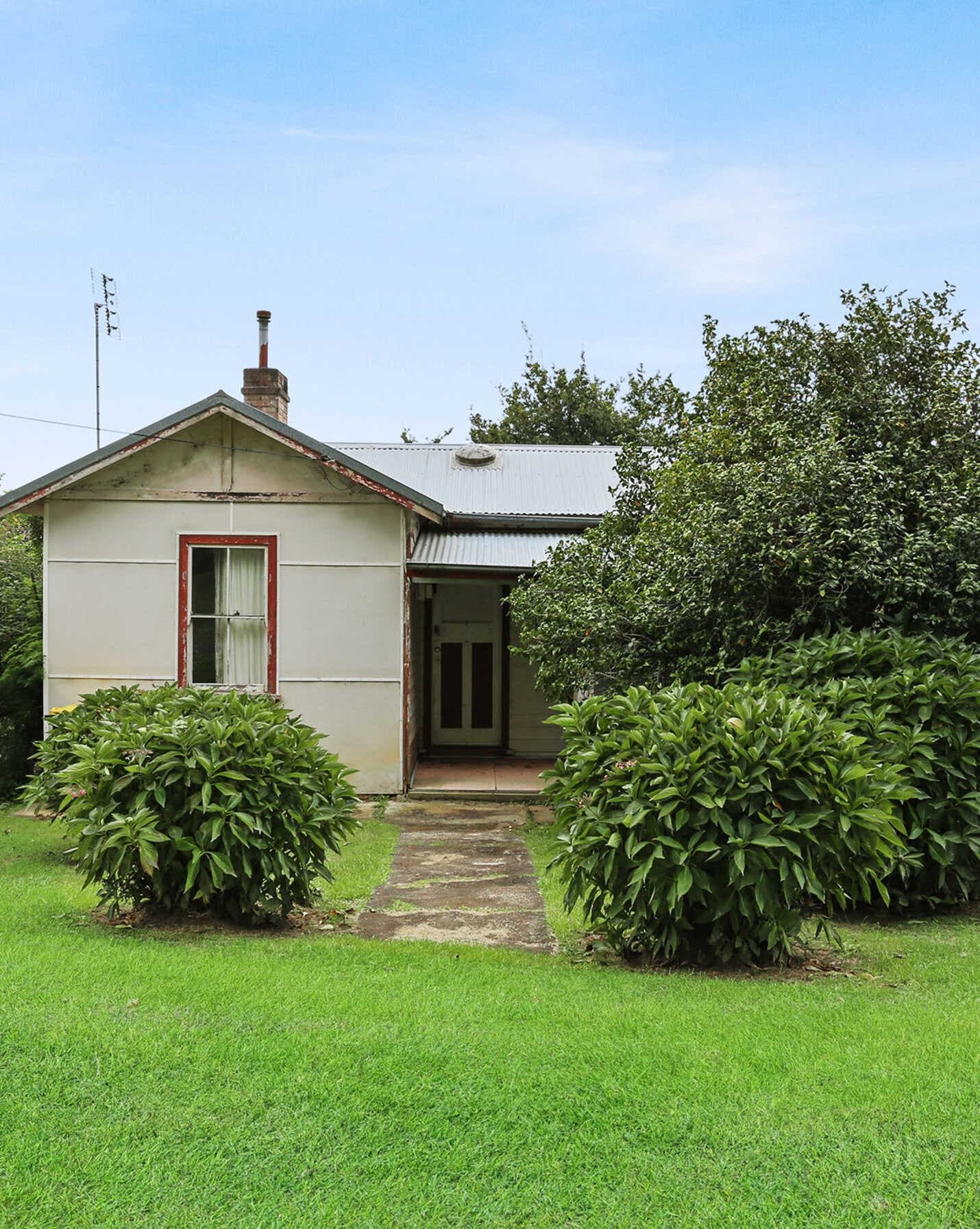 18 Osborn Avenue Bundanoon, Bundanoon - Image 1