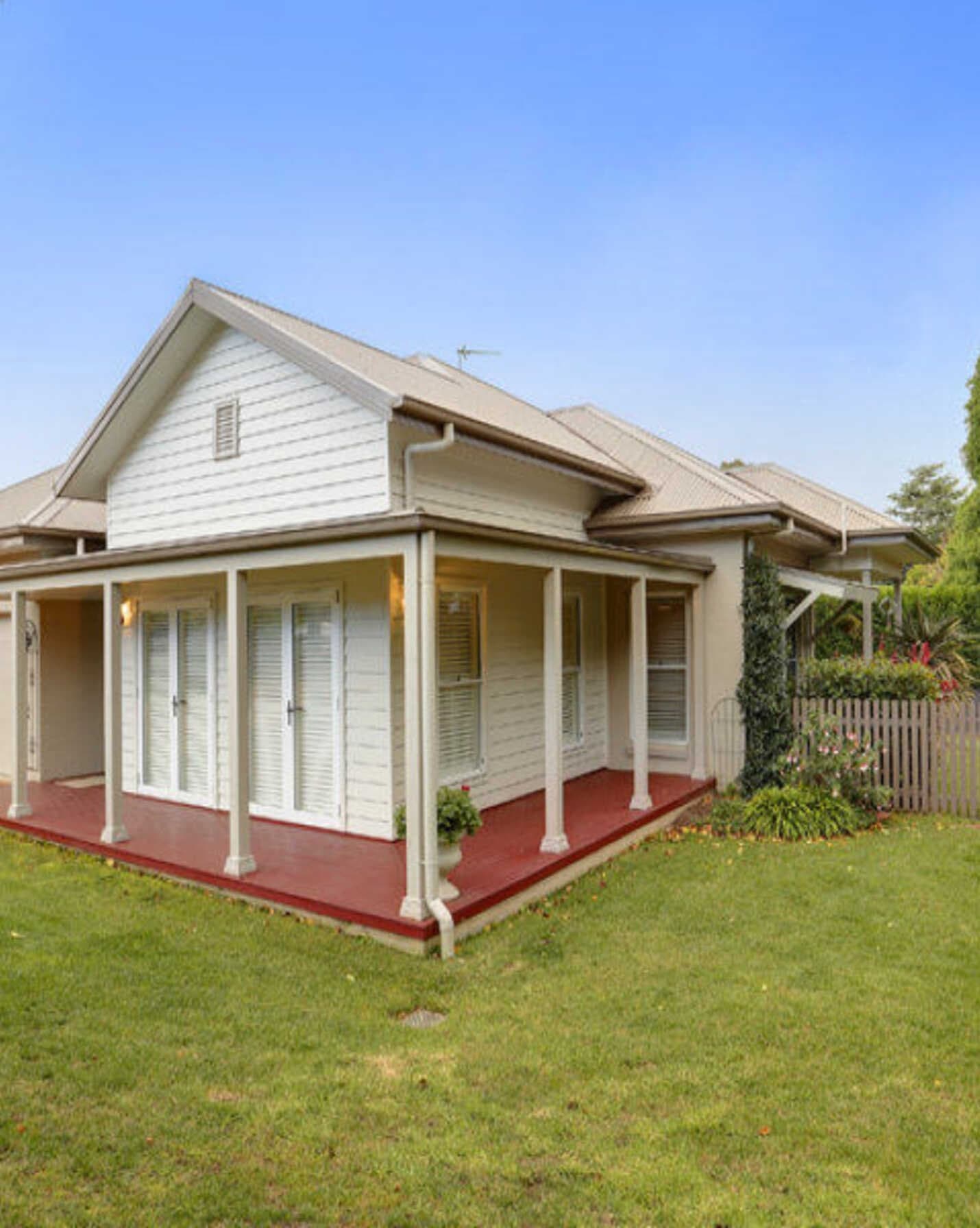 2 Daylesford Drive Moss Vale, Moss Vale - Image 1
