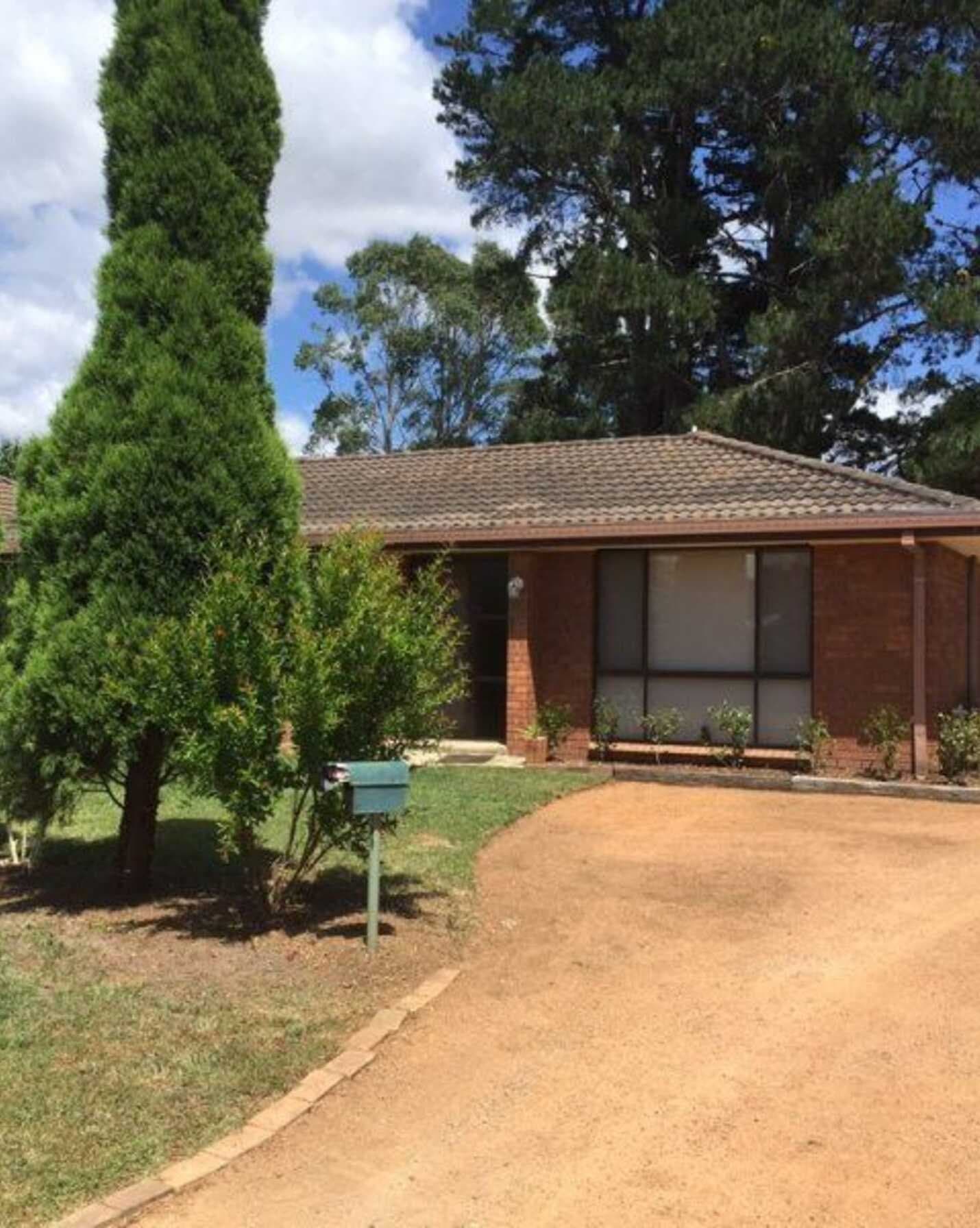9 Cherry Tree Close Moss Vale, Moss Vale - Thumbnail 2