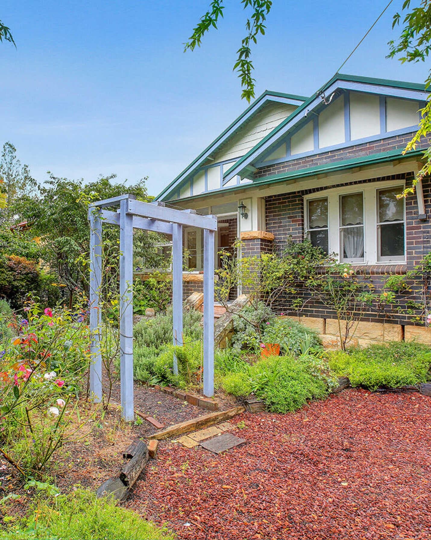 107 Railway Avenue Bundanoon, Bundanoon - Image 1