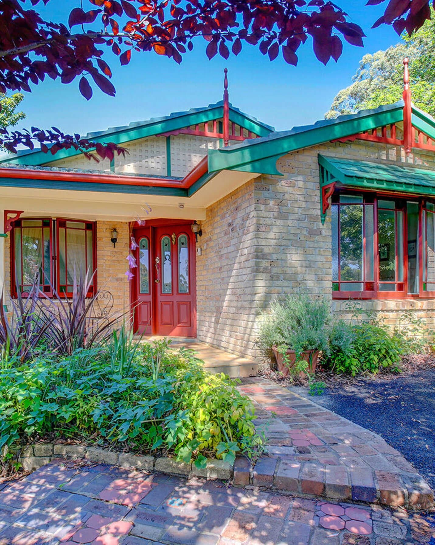 68 Garland Road Bundanoon, Bundanoon - Image 1