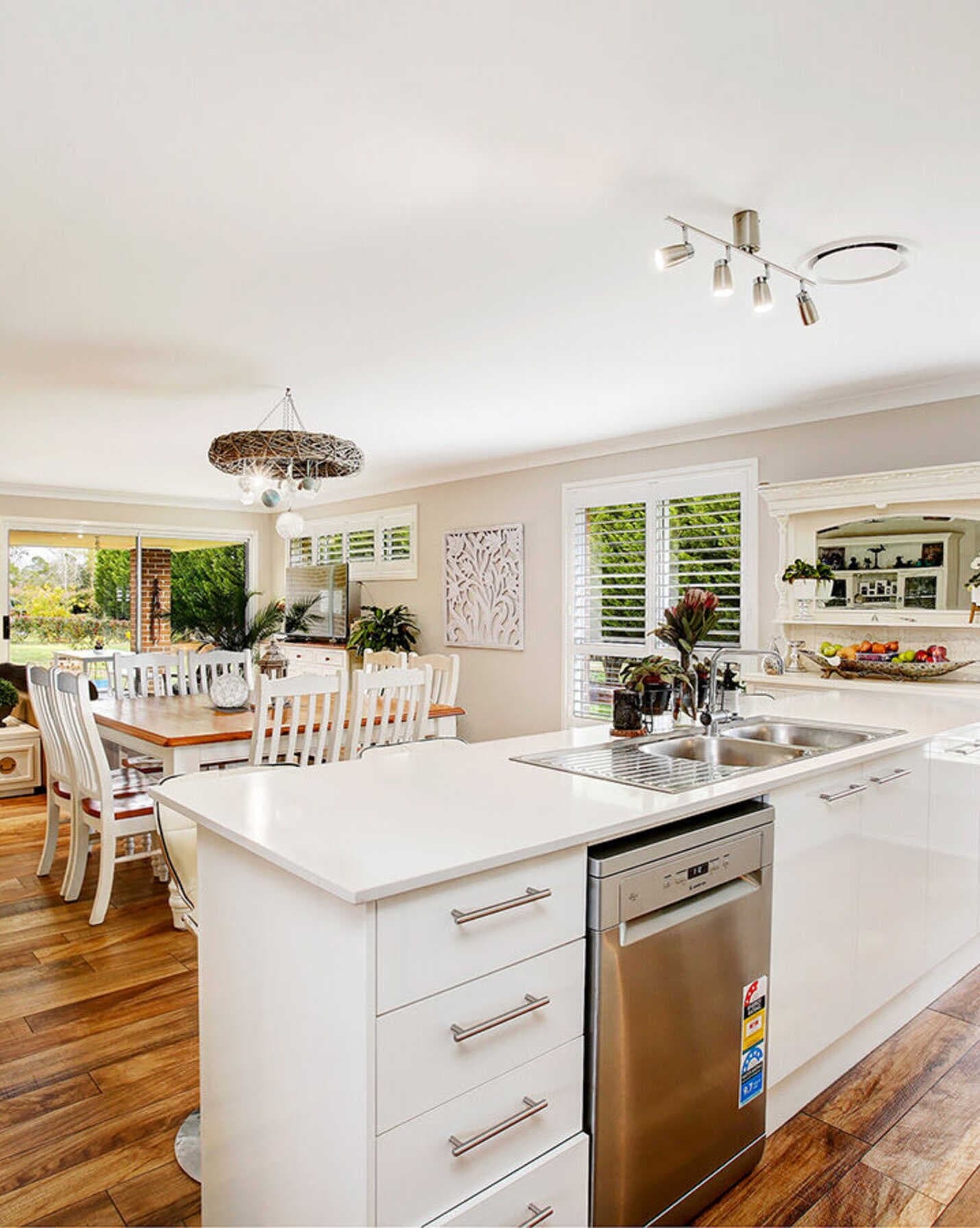 10 Cambourn Close Bundanoon, Bundanoon - Image 1
