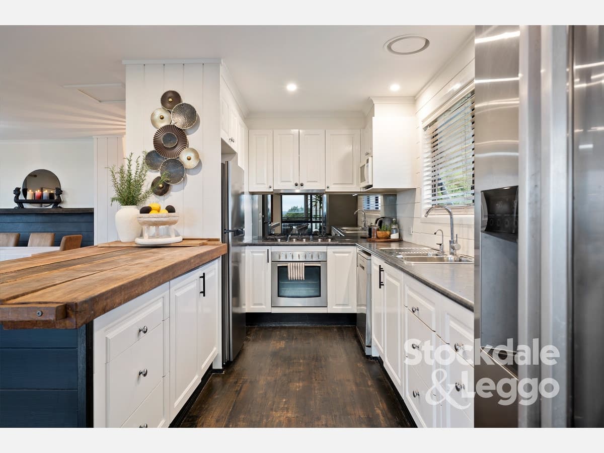 27 Goolgowie Street, Rosebud VIC 3939, Rosebud - Thumbnail 3