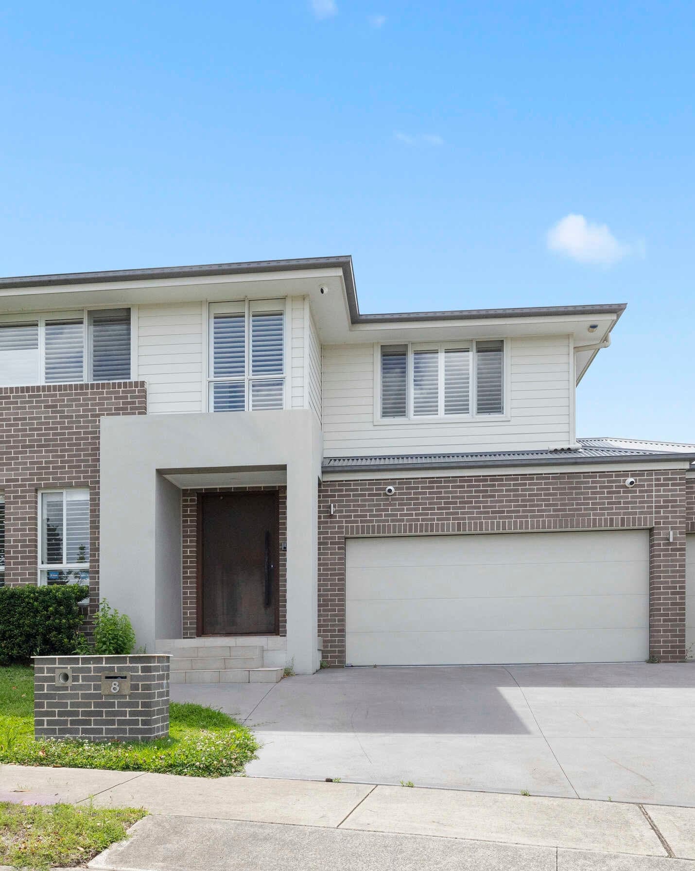 8 Chesterton Avenue North Kellyville, Kellyville - Image 1