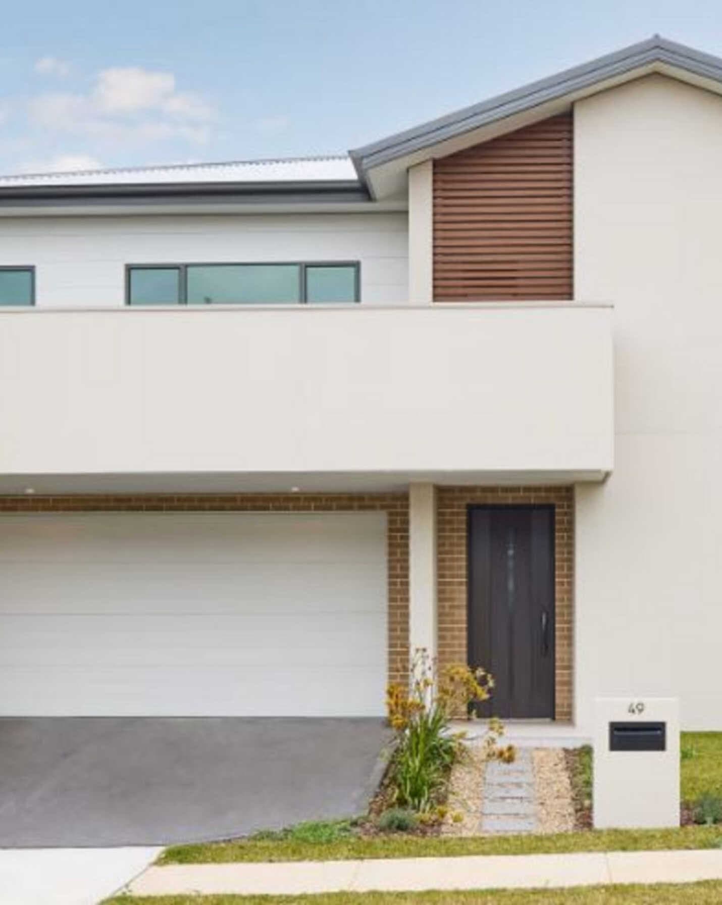 49 Kingston Avenue Gables, Gables - Image 1
