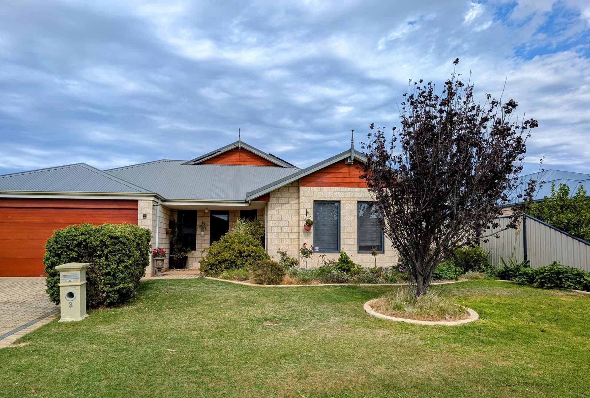 3 Pineknoll Gardens, Meadow Springs, WA, 6210, Meadow Springs - Image 1