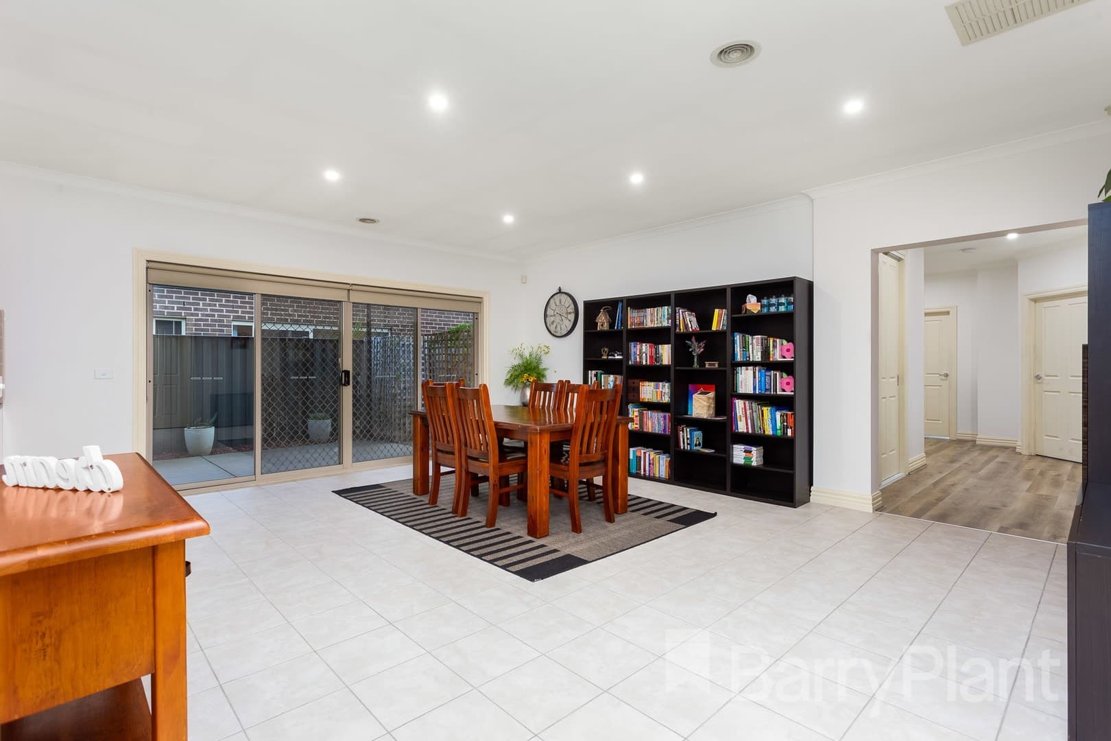 7 Sarsparilla Drive, Point Cook, VIC 3030, Point Cook - Thumbnail 3