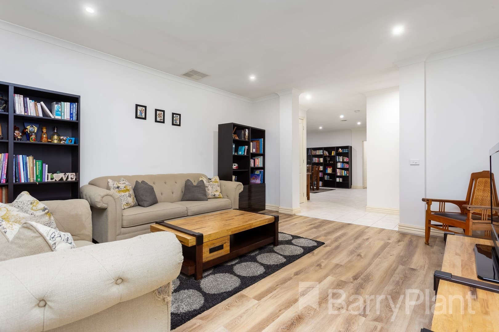 7 Sarsparilla Drive, Point Cook, VIC 3030, Point Cook - Thumbnail 8