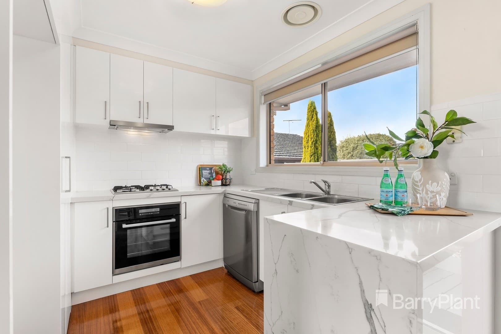 8 Denham Place, Mill Park, VIC 3082, Mill Park - Thumbnail 3