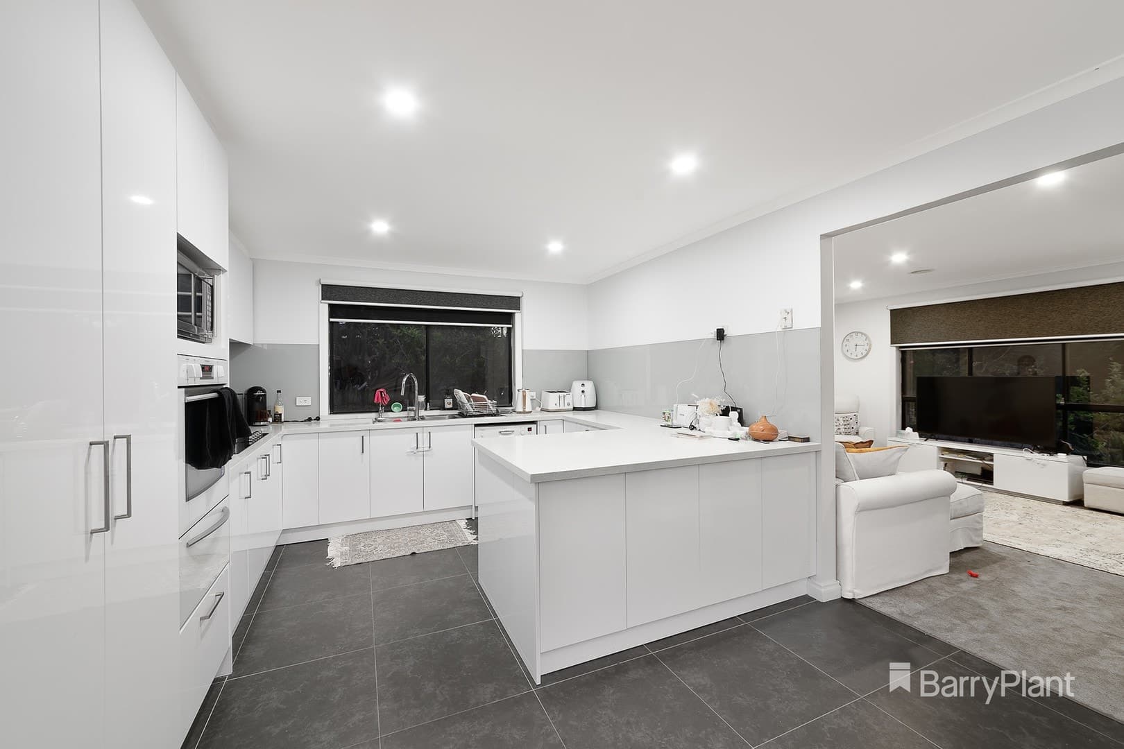 4 Hakea Place, Meadow Heights, VIC 3048, Meadow Heights - Thumbnail 3