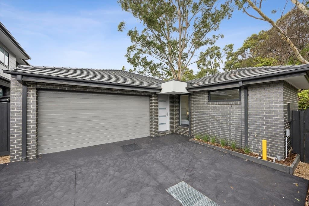 2/3 5/12 David Street, Knoxfield - Image 1