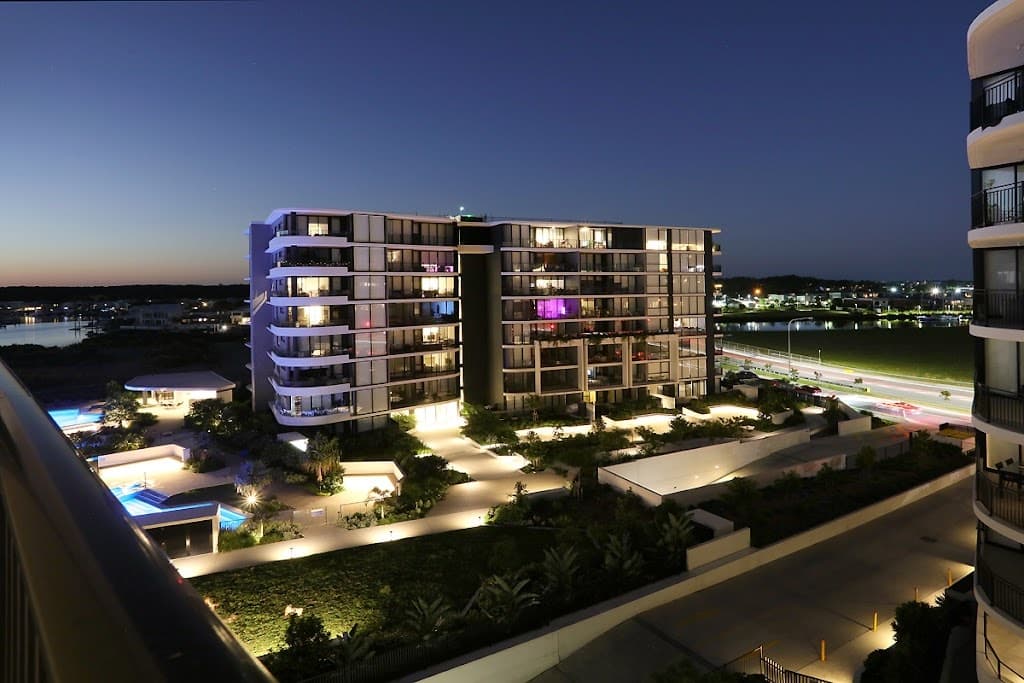 1615/6 Sickle Avenue, Hope Island, QLD, 4212, Hope Island - Thumbnail 3