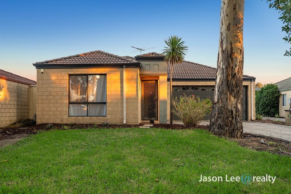 1/11 Turner Place, Kelmscott, WA, 6111, Kelmscott - Thumbnail 2