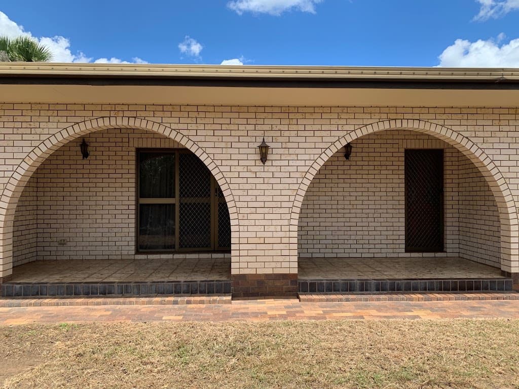 14 Theresa Street, Emerald, QLD, 4720, Emerald - Thumbnail 3
