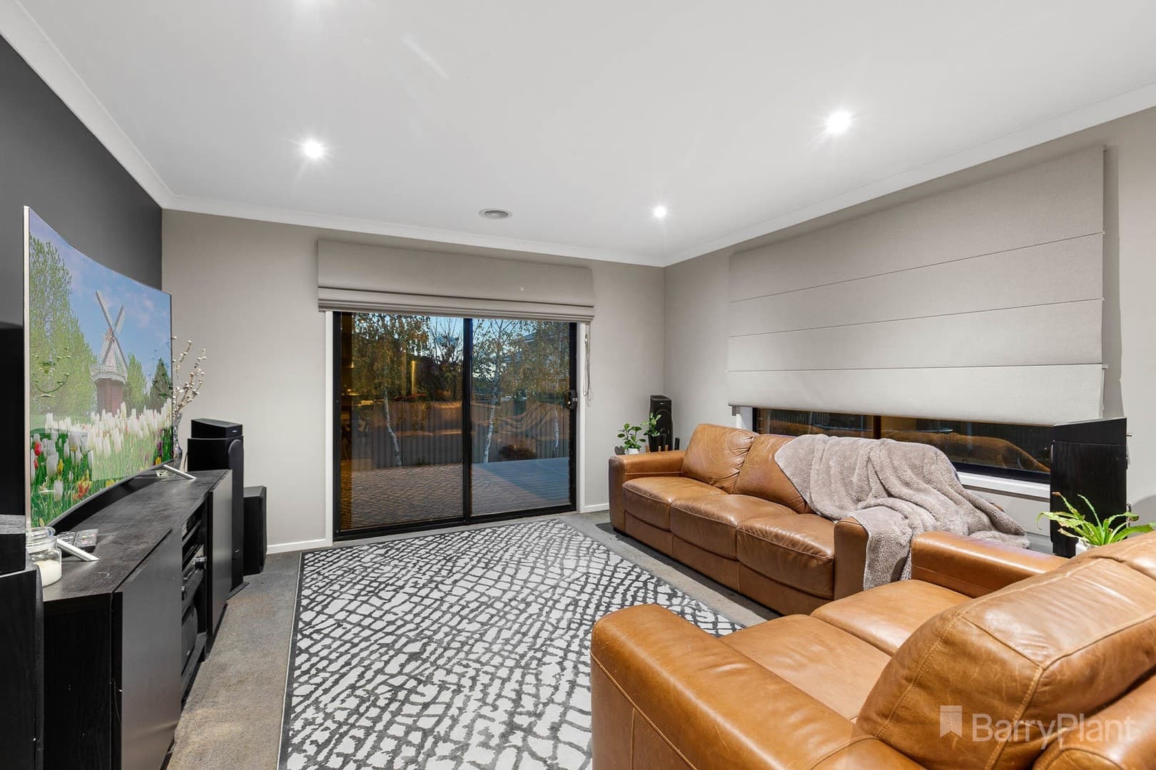 2 Renam Street, Pakenham, VIC 3810, Pakenham - Thumbnail 5